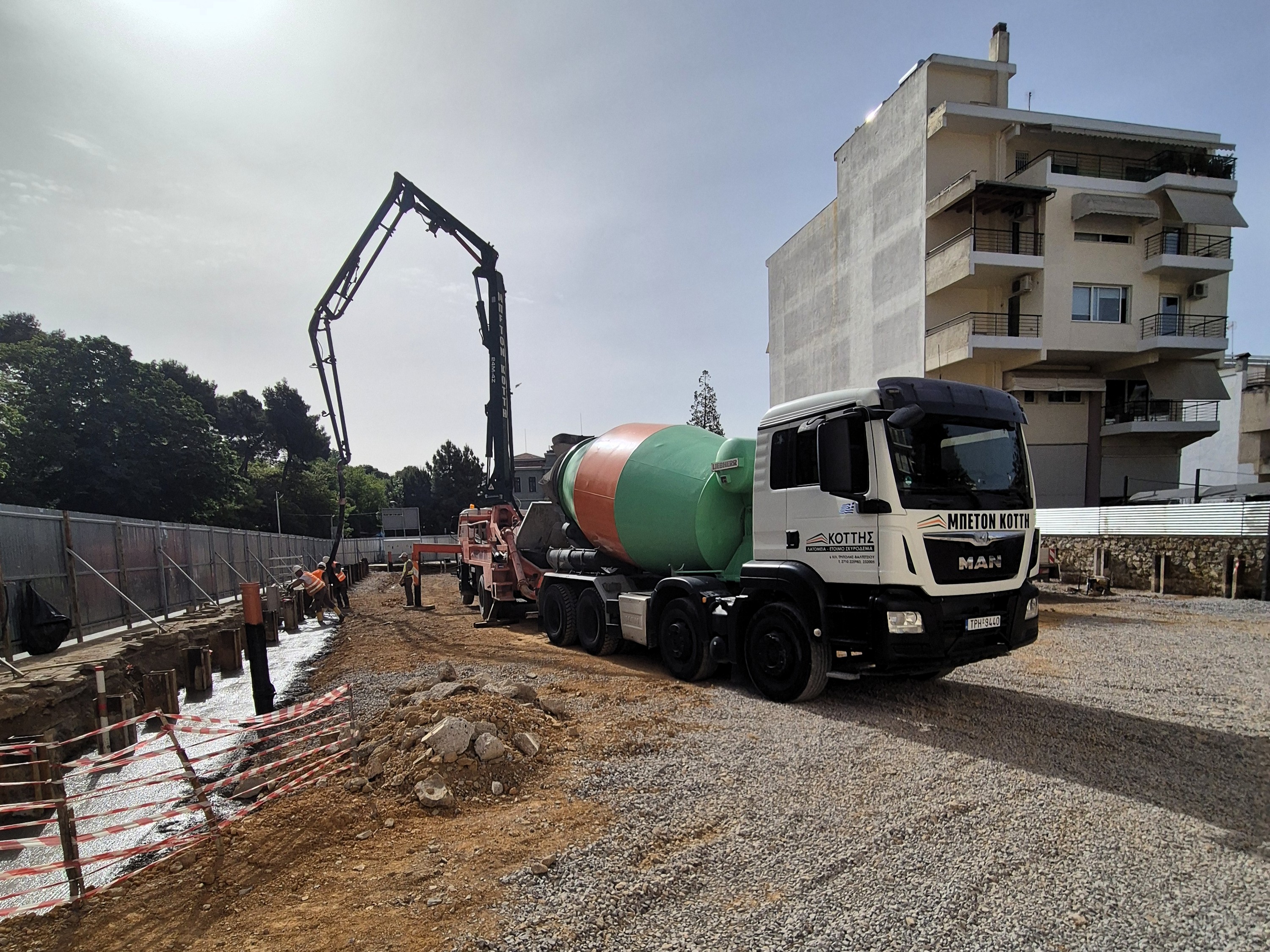 Σκυροδέτηση ξενοδοχειακής μονάδας ΙΝΤΡΑΚΑΤ